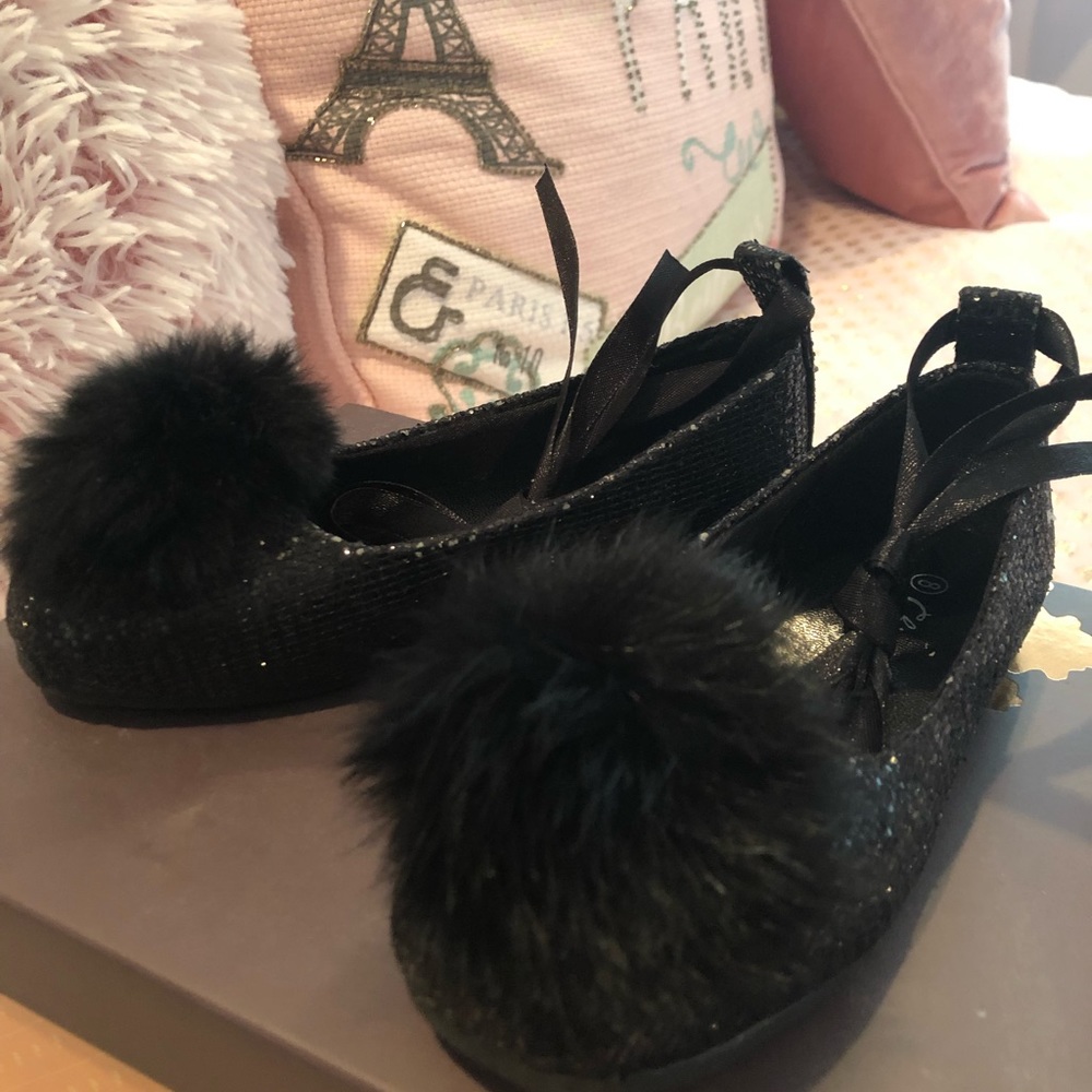 Little girls black shoes